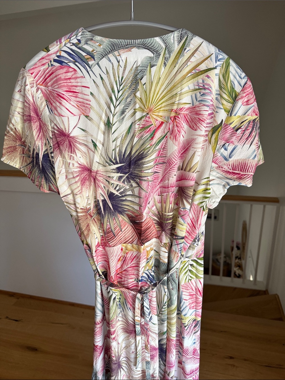 Marine Layer Emlyn Midi Wrap Dress Tropical Palm Leaves M Medium - Picture 5 of 6